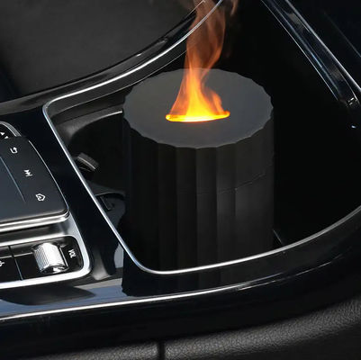 Bon prix Améliorez votre voiture et l'atmosphère de votre maison avec l'humidificateur de voiture de diffuseur de flamme simulé de 7 couleurs portable de 100 ml pour le dropshipping en ligne