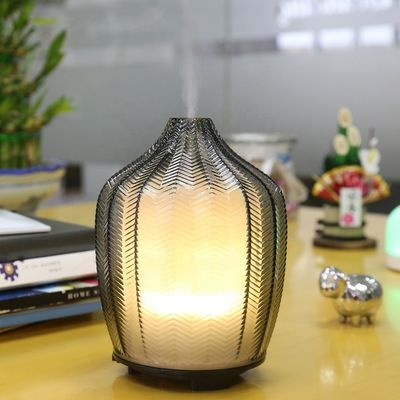 Bon prix Homefish OEM Commercial Art Glass Aroma Diffuser Nébuliseur d'huile essentielle 120 ml Machine à parfums Ultrasons en ligne